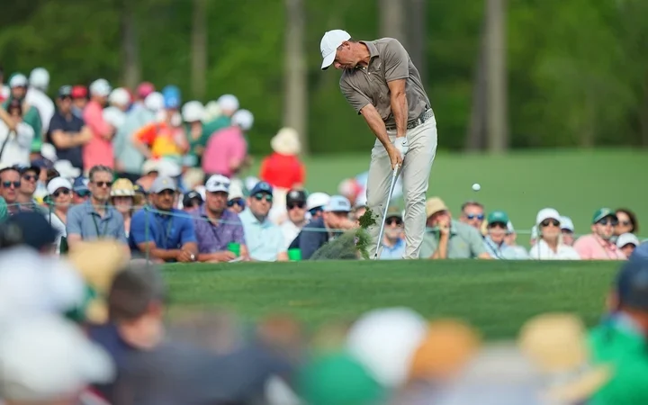 Rory McIlroy bounces back with stunning 66 at the Masters