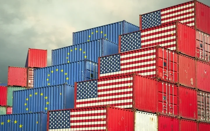 Trump re-escalates trade threats, aiming at Apple, European Union
