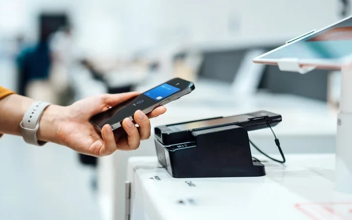 Do you feel more 'pain' if you pay by cash, card or mobile?