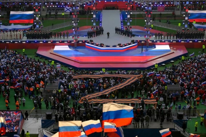 Russia steps up disinformation against Ukraine ahead of Alaska summit