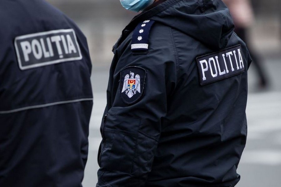 Moldova conducts mass raids ahead of parliamentary elections