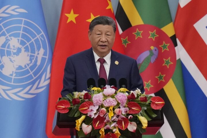 China accused of using attractive women to gather secrets from UK MPs