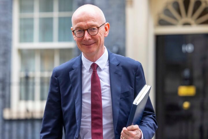 Jobless workers to receive higher benefits under Labour's welfare reform plan