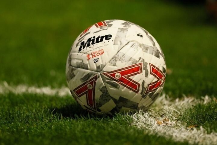Match abandoned after sexist comments directed at female referee during Midlands Division fixture