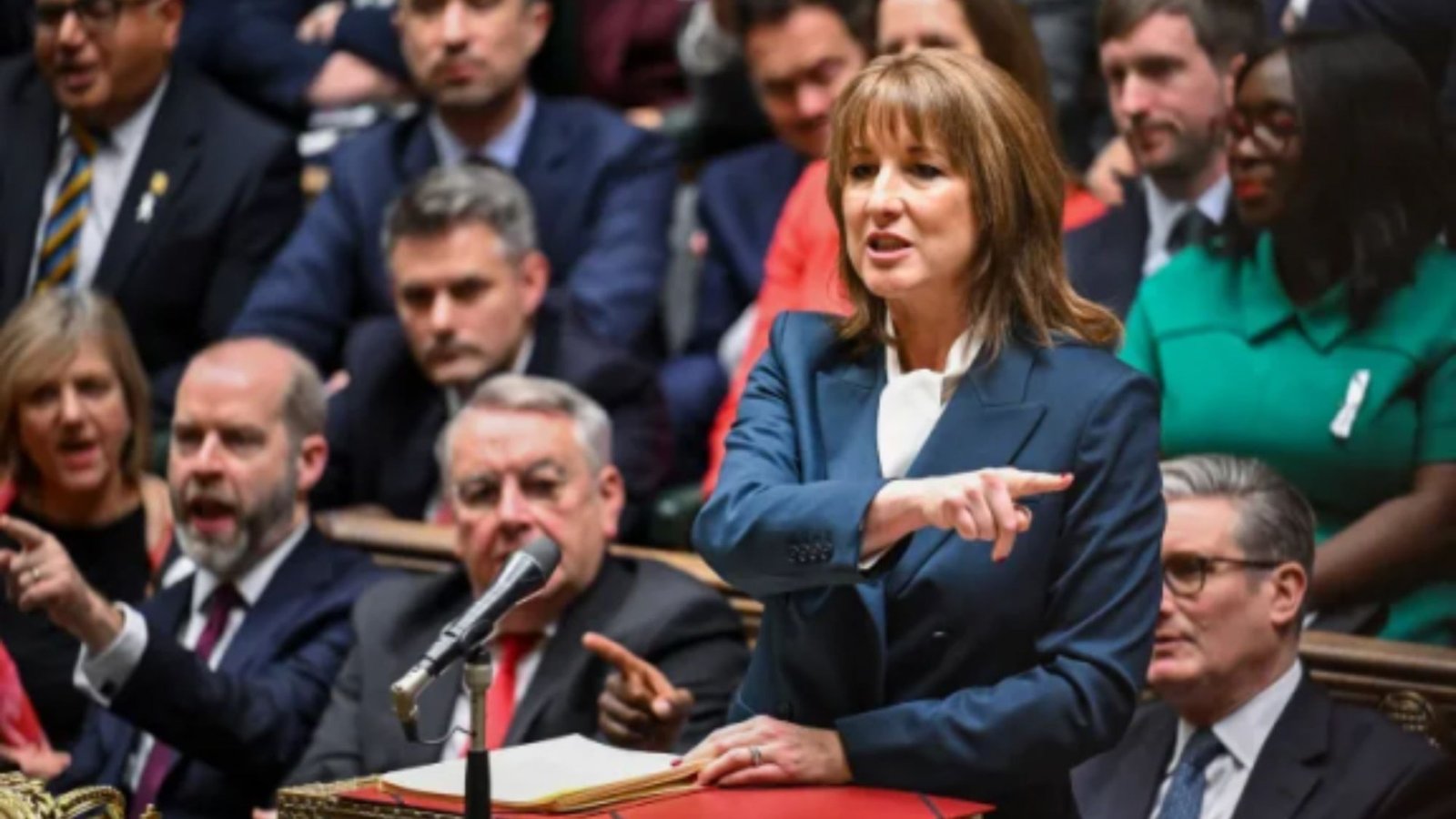 Ministers accuse Rachael Reeves of misleading cabinet on tax deficit following budget backlash