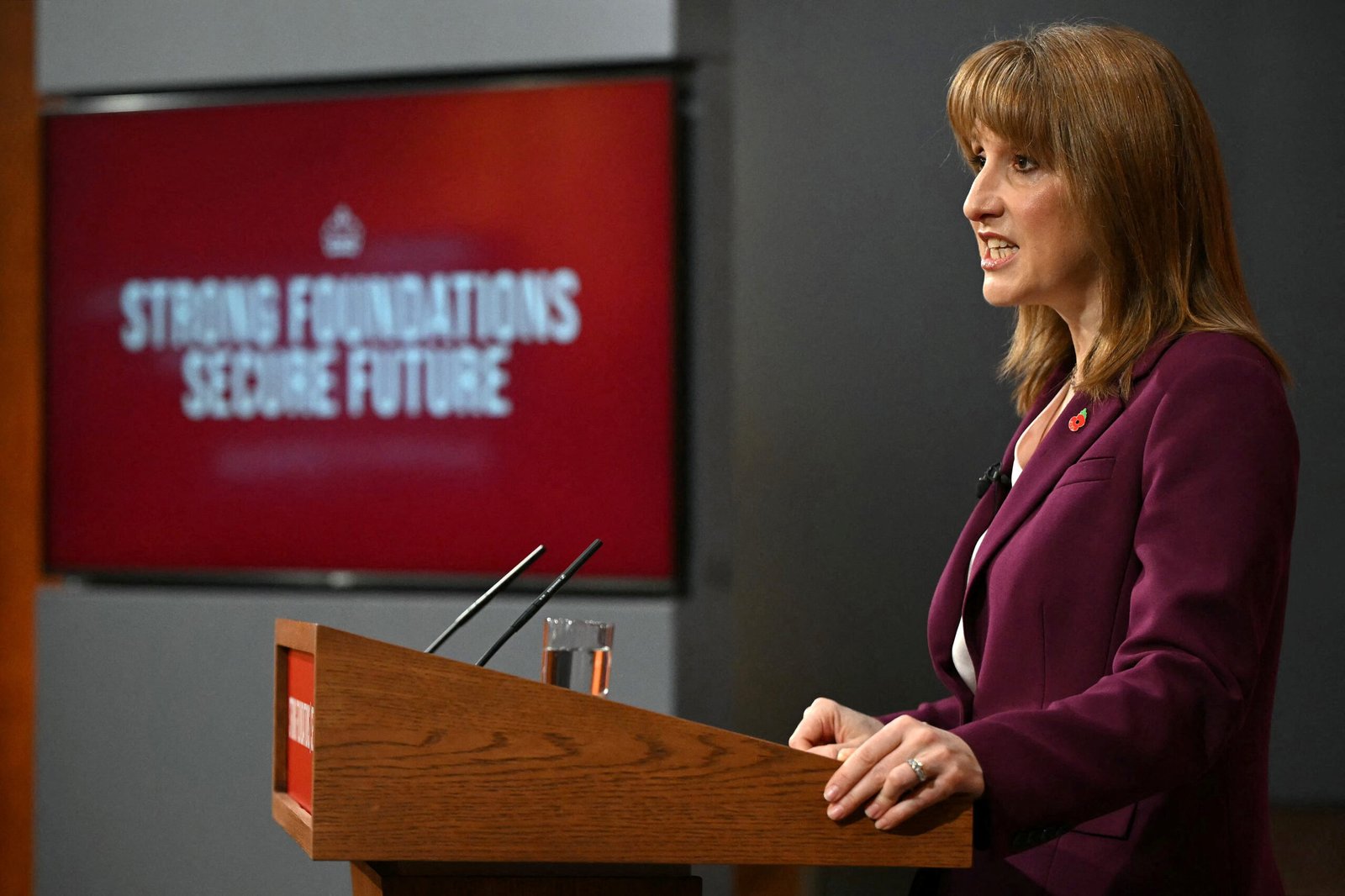Rachel Reeves abandons plans to raise income tax amidst voter concerns