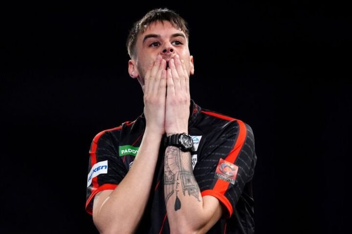 Dom Taylor disqualified from World Darts Championship following positive drugs test