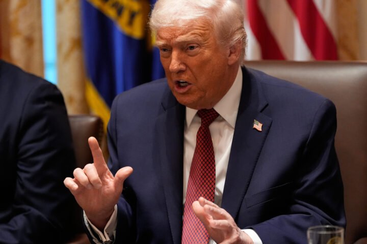 Donald Trump escalates feud with Sadiq Khan, calling London Mayor 'horrible' and 'vicious'