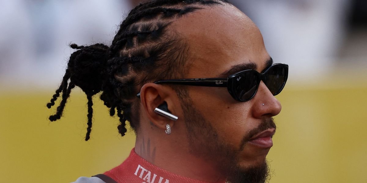 Lewis Hamilton congratulates Lando Norris on winning the 2025 Formula 1 World Championship