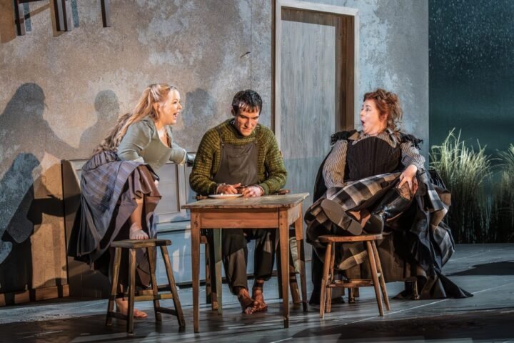 Nicola Coughlan shines in vibrant revival of The Playboy of the Western World at National Theatre