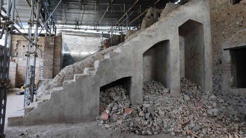 Researchers uncover ancient Roman stairway, revealing insights into 'lost Pompeii'