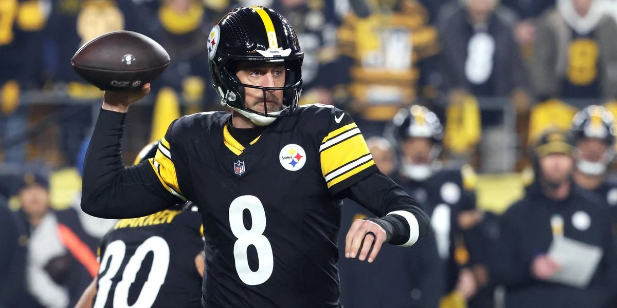 Aaron Rodgers weighs future after Pittsburgh's postseason exit in wild-card round