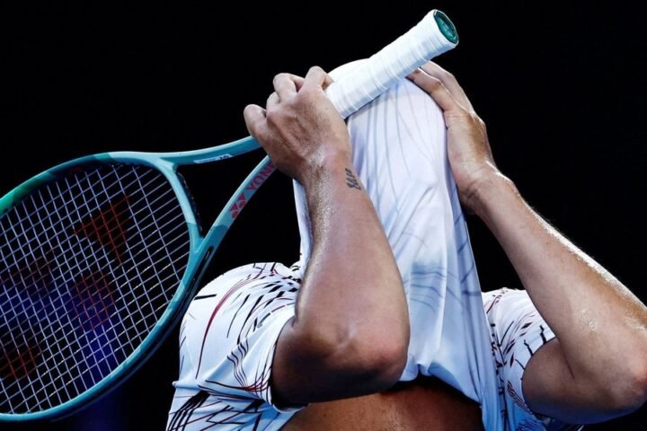 Australian Open adjusts schedule as Melbourne braces for extreme heat conditions