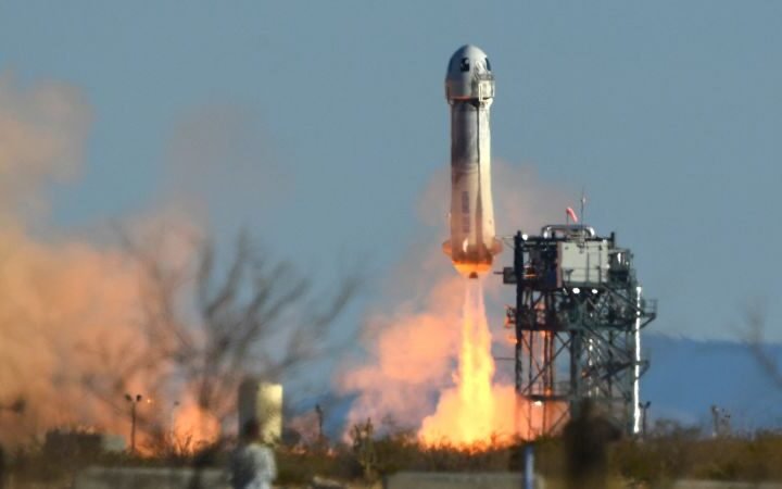 Blue Origin halts space tourism flights to prioritize lunar mission development