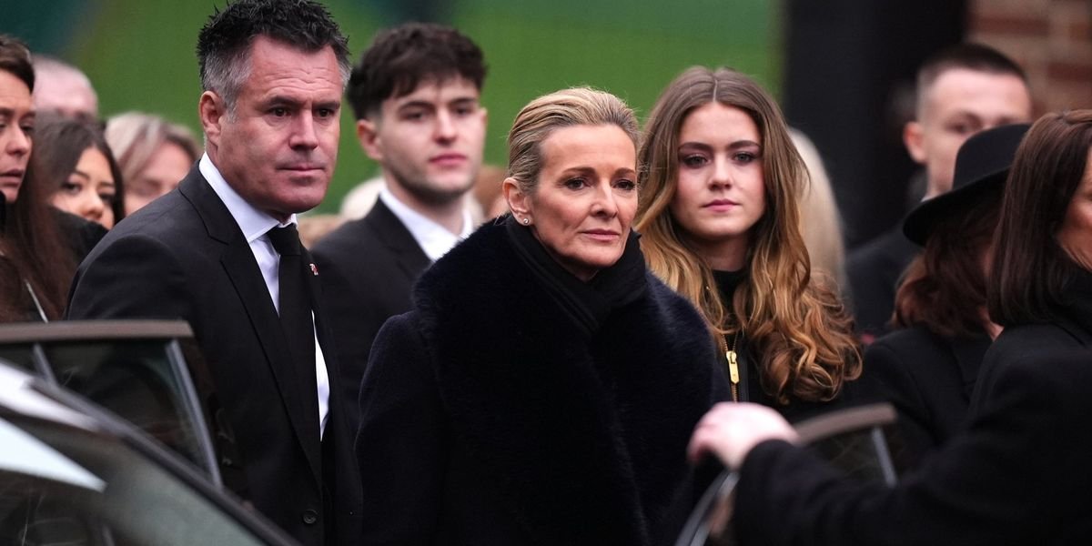 Gabby Logan and family pay tribute at emotional funeral for football legend Terry Yorath