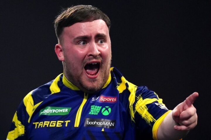 Luke Littler wins Bahrain Masters, setting record for largest age gap in televised darts match