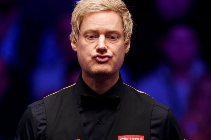 Neil Robertson faces boos from Masters crowd after Ashes comment