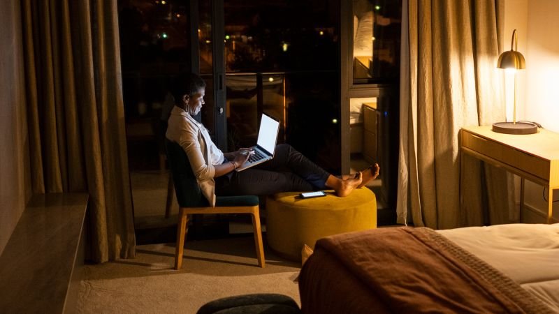 Night owls may have increased heart disease risk, study finds