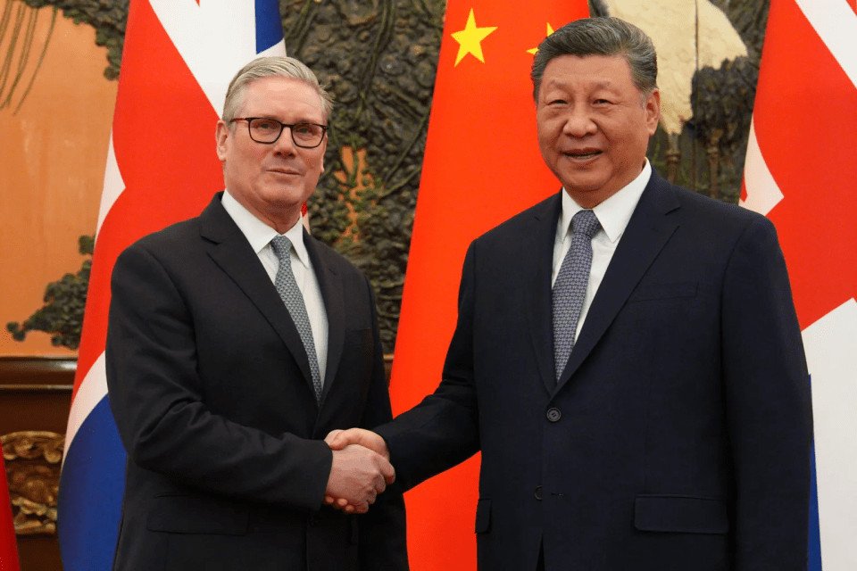 Xi Jinping expresses football enthusiasm during constructive talks with UK Prime Minister Starmer