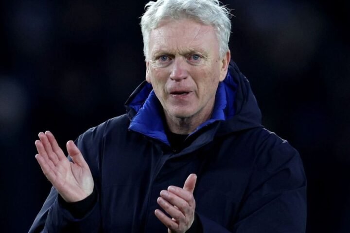 David Moyes criticises football regulations after yellow card for celebrating late equaliser against Brighton