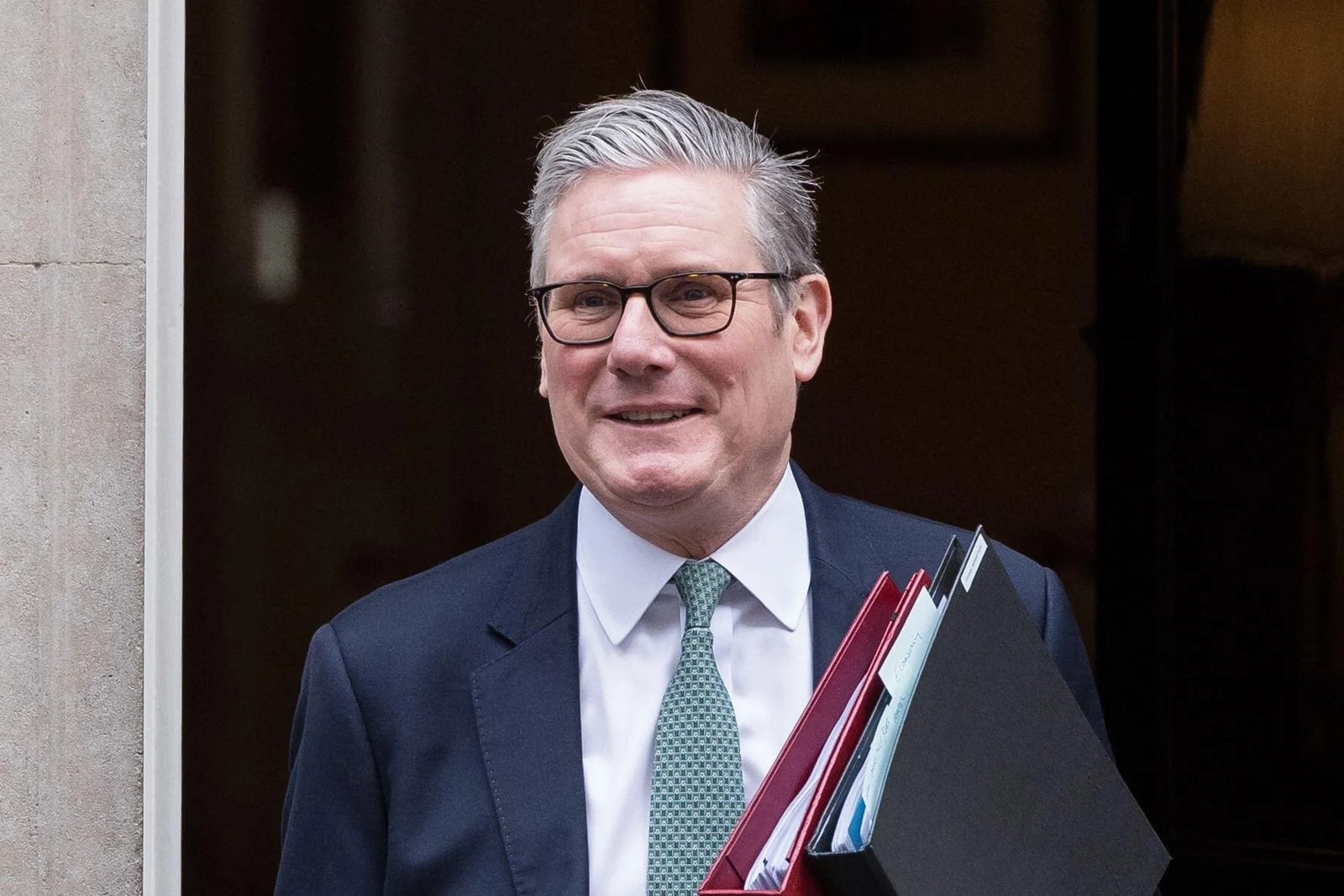 Keir Starmer ousts Cabinet Secretary amid mounting government turmoil
