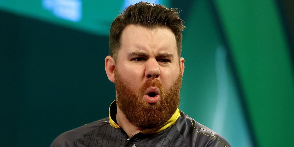 Scott Williams confronts opponent after cheating accusations during Masters qualifier