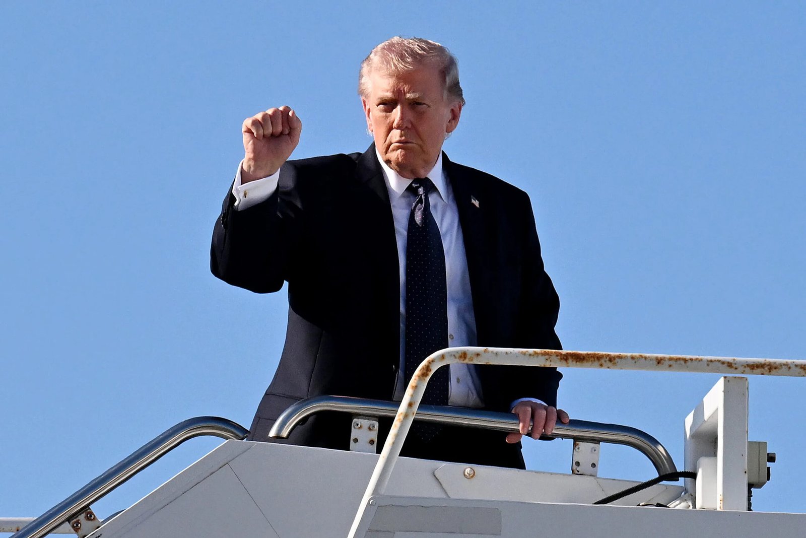 Trump criticizes Starmer for denying US access to UK bases for Iran strikes