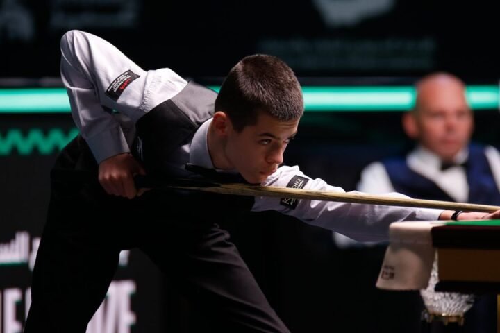 15-year-old snooker player Michal Szubarczyk sets record as youngest World Championship match winner