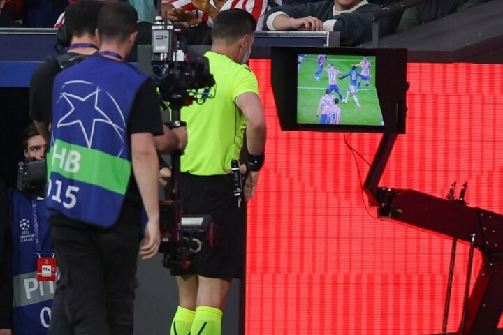 Controversial VAR decisions mar Arsenal's Champions League clash with Atletico Madrid