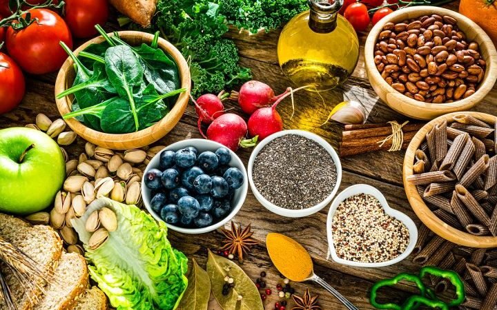 Plant-rich diet linked to reduced dementia risk, even in older adults