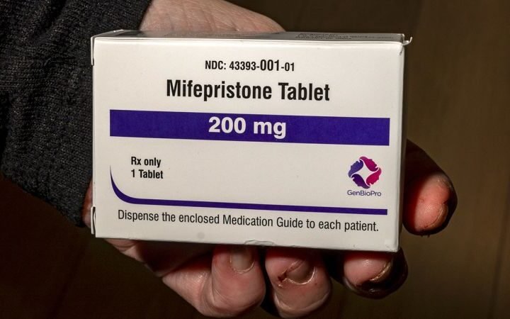 Appeals court reinstates in-person requirement for abortion pill access in the US