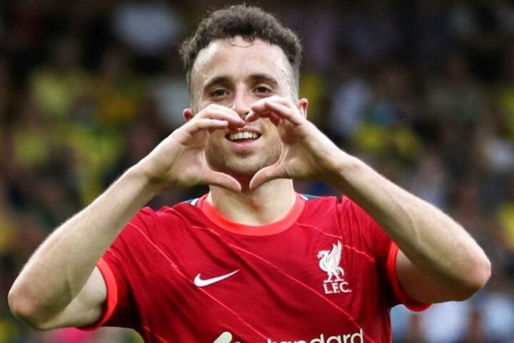 Manchester United fans face backlash over offensive chants mocking Diogo Jota's death