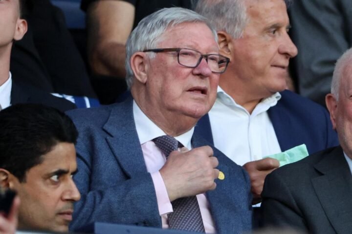 Sir Alex Ferguson hospitalized ahead of Manchester United versus Liverpool match