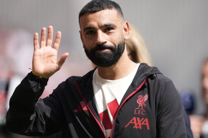 Wayne Rooney calls for Mohamed Salah ban over 'selfish' comments about Liverpool manager