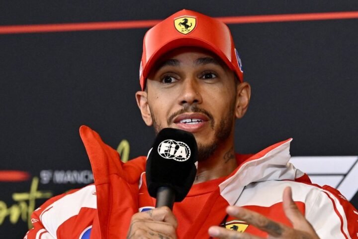 Lewis Hamilton splits World Cup loyalties between England and Brazil