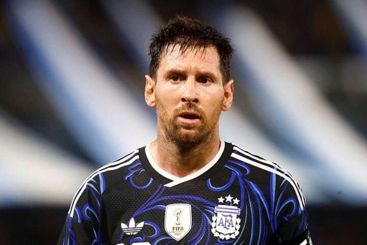 Lionel Messi trains individually as Argentina starts World Cup preparations