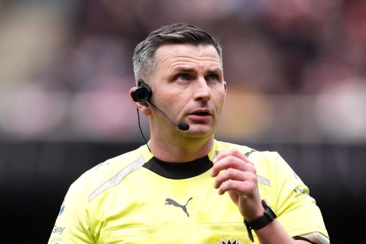Michael Oliver withdraws from World Cup match due to injury