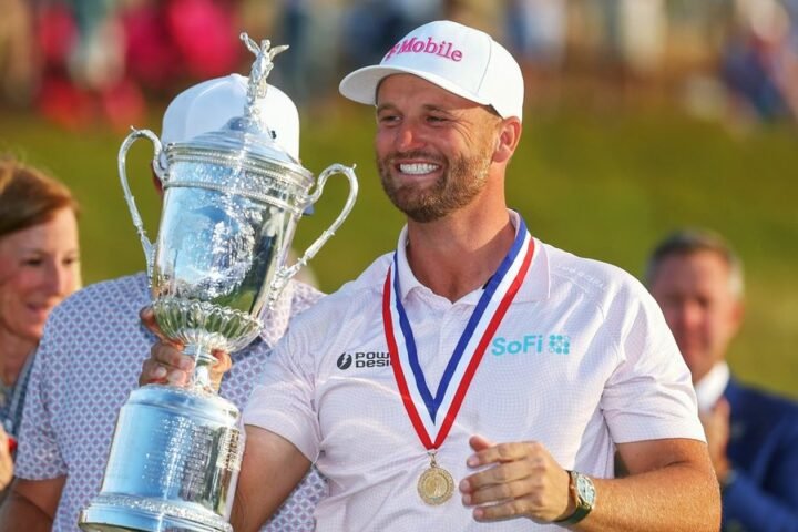 Wyndham Clark claims second US Open title, narrowly defeating Sam Burns