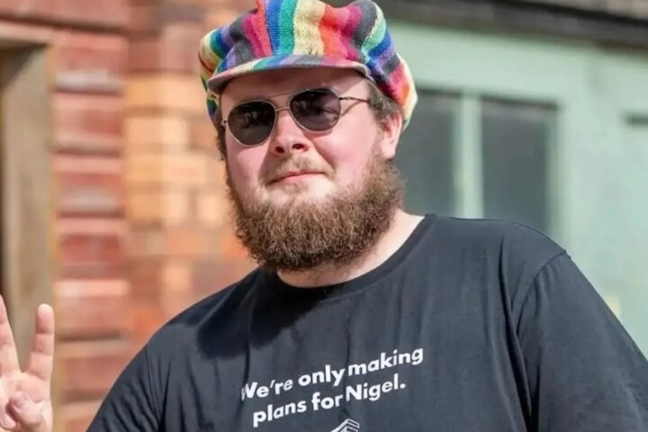 T-shirt depicting guillotine removed from sale after backlash at Green Party festival