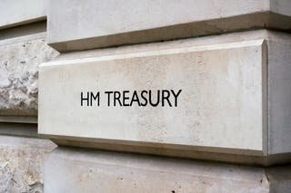 UK economy sees 0.4% growth in second quarter amid challenges from Iran conflict